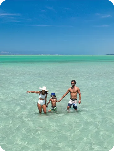 Melhor Resort entre águas rasas e coqueiros pra viver o melhor do verão Praia